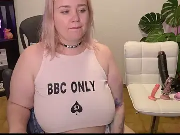 Stripchat Free Live Porn of MargotGrey