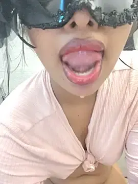 Stripchat Watch Live Sex Cams of Fluffy_Melon-22