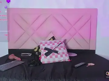 Stripchat Best live sex cam show of isa_cute_1