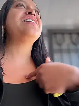 Stripchat Free Live Porn of _Mia-Safety_Inspector