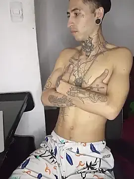 Stripchat Live Porn of Tattoboy19cm