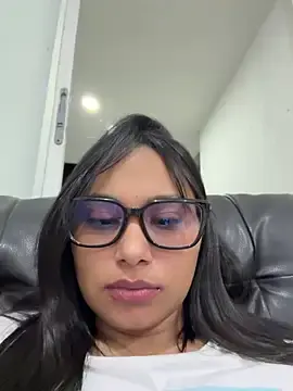 Stripchat Live Sex Cam of Cuteprincess21