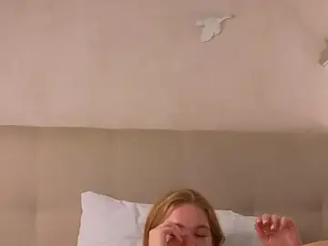 Stripchat Sex Cam of JaylaBrown