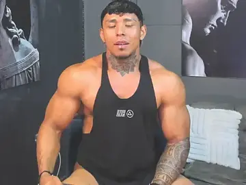 Stripchat Sex Cam of bradley_smith