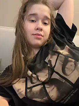 Stripchat Live Sex of HornyGirlH