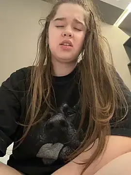 Stripchat Private Sex Chat of HornyGirlH
