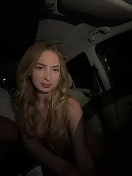 Stripchat Adult Webcam of EvieEvans