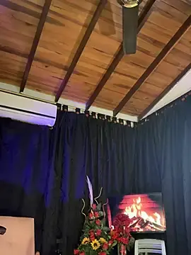 Stripchat Free Porn Cam of monroe_777