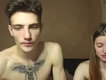 Stripchat Adult Webcam of EmiliaCouple