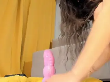 Stripchat Free Porn Cam of IreneHabibi