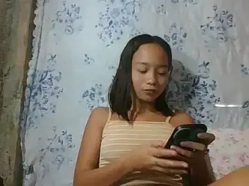 Stripchat Live Sex Cam of Asianpinay_Skinny1818
