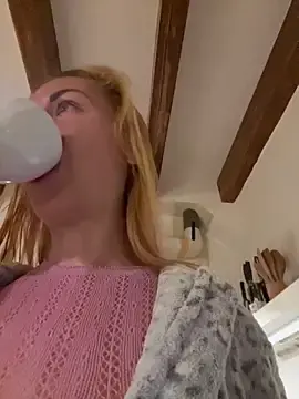Stripchat Private Sex Chat of kylie_blck