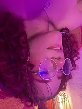 Stripchat Nude Webcam of Scarlett_Squerit