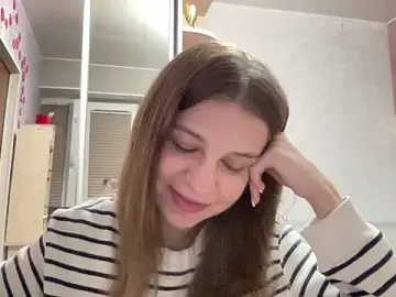 Stripchat Adult Webcam of HwaTrippel