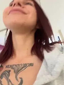 Stripchat Live Sex Cam of RosieSecret