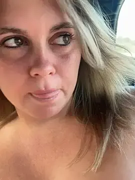 Stripchat Adult Webcam of Samantha_official