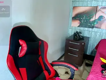 Stripchat Live Sex Cam of Anniee_x