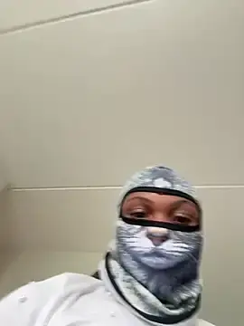 Stripchat Sex Cam of StupidNaturalPhatBooty_