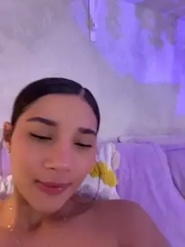 Stripchat Sex Cam of AlessiaVallmont