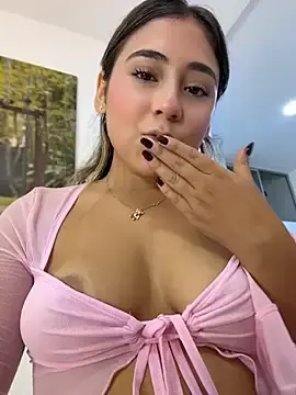 Stripchat Adult Webcam of MelodyRey__