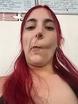 Stripchat Live Sex Cam of sexymelli18