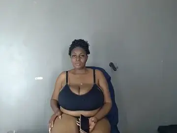 Stripchat Adult Webcam of Bustyboobs1986xXx