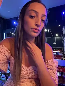 Stripchat Watch Live Sex Cams of BelleLouiseVp
