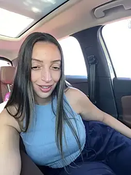 Stripchat Adult Webcam of BelleLouiseVp