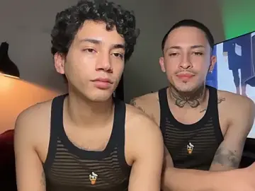 Stripchat Sex Cam of Noah_and_Steven
