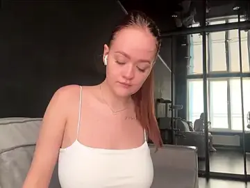 Stripchat Watch Live Sex Cams of SecretGerl_baby2007