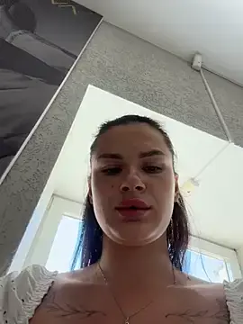 Stripchat Free Live Porn of MiraReach