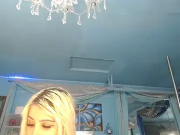 Stripchat Watch Live Sex Cams of ADRIANNA_FOX