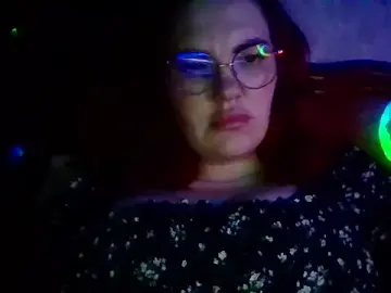 Stripchat Watch Live Sex Cams of PolinaxxXl