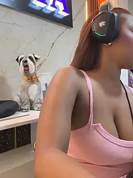 Stripchat Free Live Porn of Kloe_rousse01