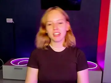 Stripchat Watch Live Sex Cams of rikkitikkitavik
