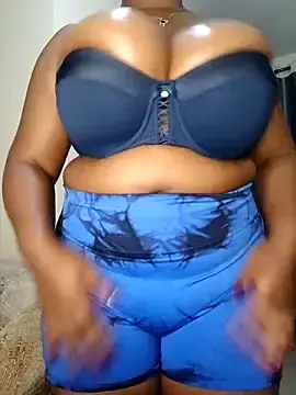 Stripchat Sex Cam of suckmyboobs12_