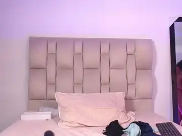 Stripchat Watch Live Sex Cams of esmeralda-bk