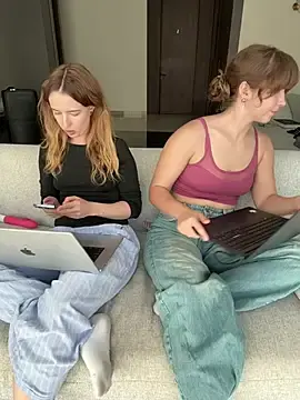 Stripchat Live Sex of Nura_n_Sarah