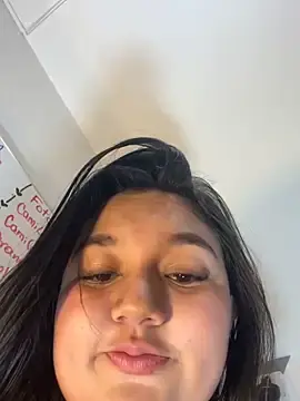 Stripchat Free Live Porn of luna_bradley_