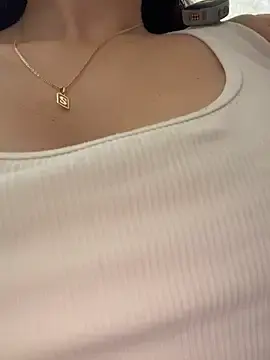 Stripchat Live Sex of LittleDoll___