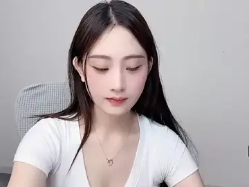 Stripchat Free Porn Cam of _222Mia