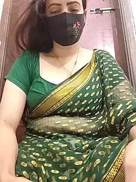 Stripchat Adult Webcam of Saanvi-Sen