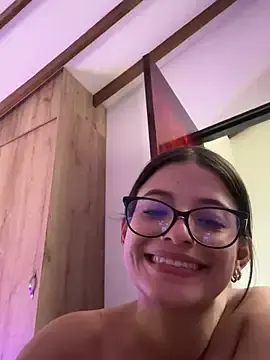 Stripchat Adult Webcam of Arilw