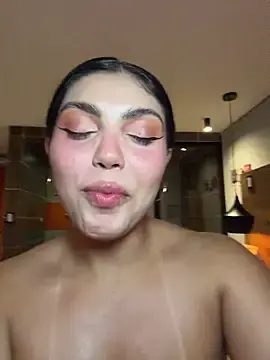 Stripchat Free Porn Cam of zui_lu