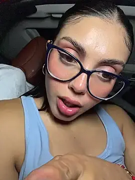 Stripchat Live Sex Cam of zui_lu