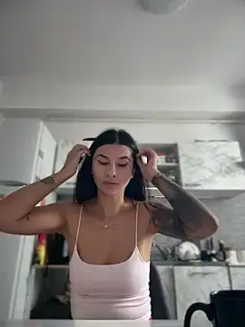 Stripchat Live Sex of DramaQueen__