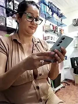 Stripchat Best live sex cam show of keilymadam