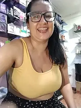 Stripchat Watch Live Sex Cams of keilymadam