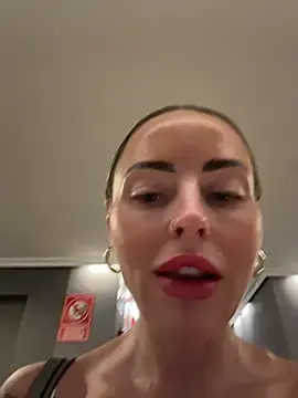 Stripchat Free Live Porn of EmaSalis