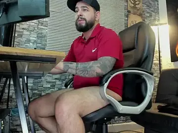 Stripchat Free Live Porn of Ethan_Castellano